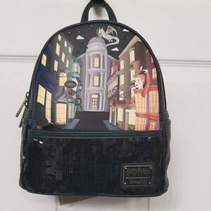 Loungefly Harry Potter Diagon Alley Mini Backpack -‎ Black